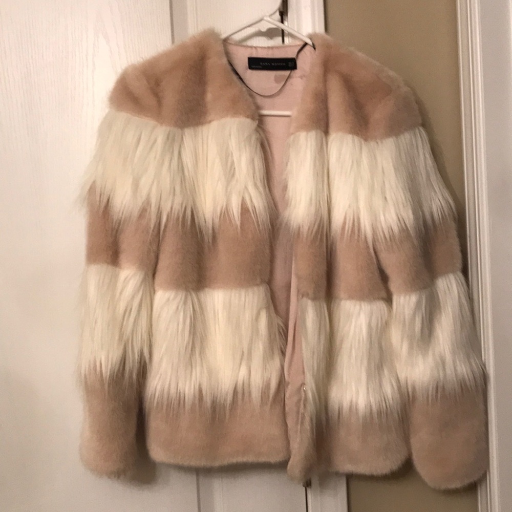 Zara contrast white and tan short faux fur coat - Picture 4 of 5